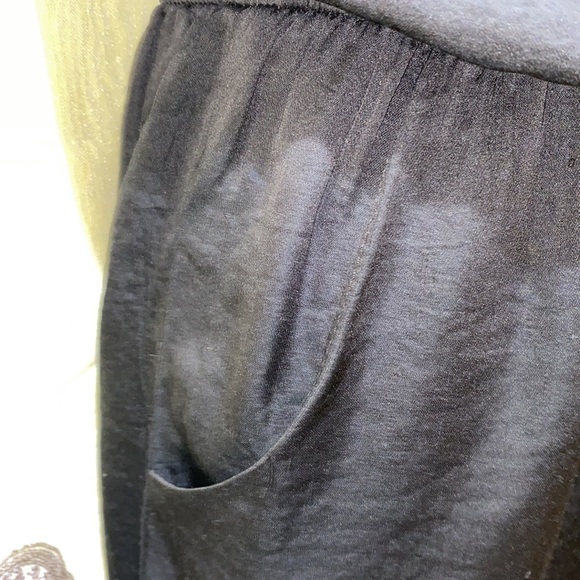 A 3+1 BLACK POLYESTER ROMPER SZ LAPELS COLLAR CRISSCROSS BODICE V-NECK - Picture 7 of 12